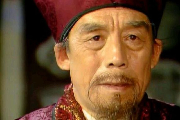 红楼梦里贾府的中秋节冷清凄凉,贾母一直喝酒