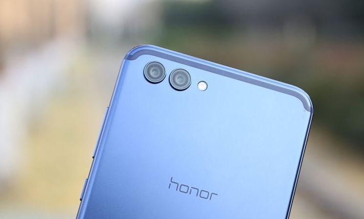 荣耀V10价格再度狂跌,6G+64G版降千元,现在