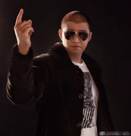 二驴的遭网友实名举报,被封号三天,封禁原因竟