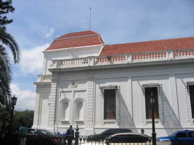 委内瑞拉总统府观花宫于上周日举办了新闻发布会,并在发布会上播放了