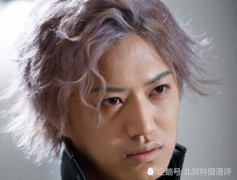 王小明牙狼讲的是狼牙和魔兽的战斗.