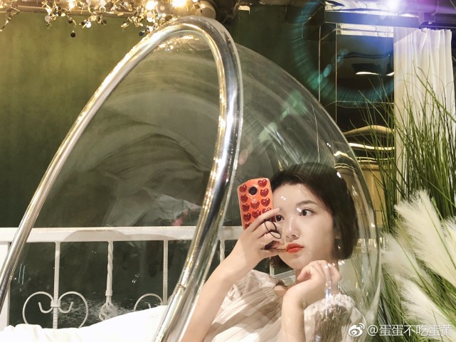 【开学季】十大新生女神组团出道 你Pick哪位