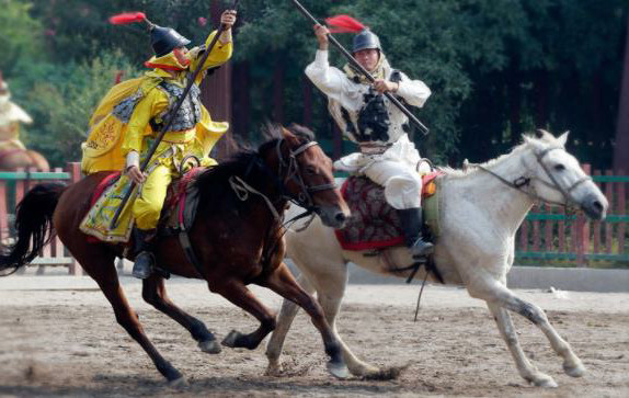 片酬千万却把工作人员当马骑,连替身都懒得找了?网友:太过分!