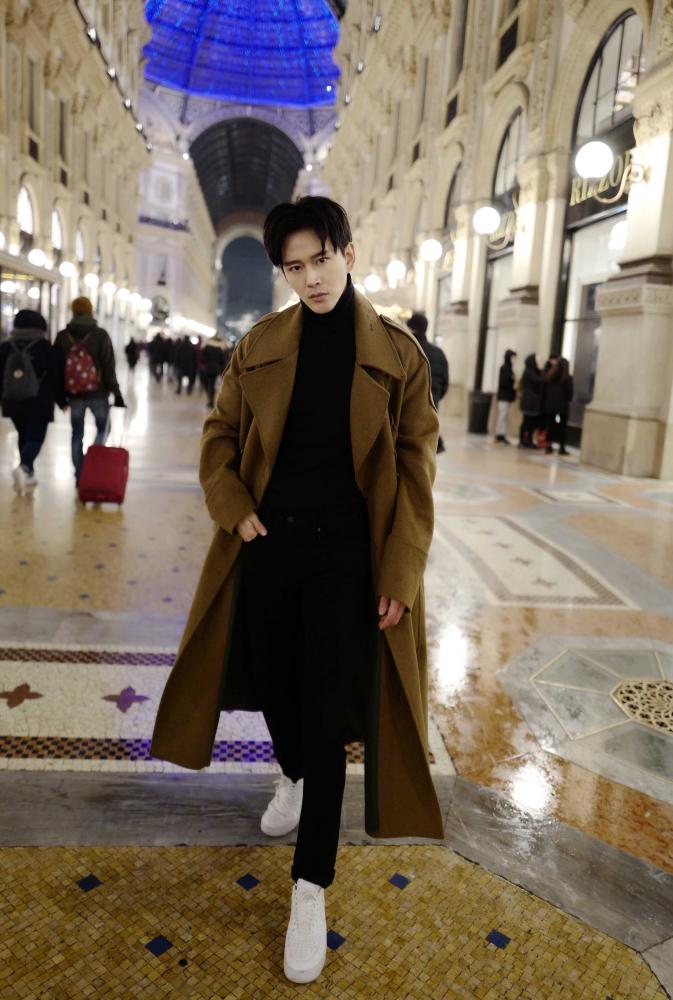 黄宥明掀起紫禁城英语热潮 李玉不忘初心继续