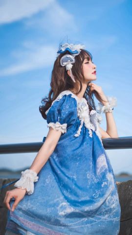 lo娘的世界级优雅是什么样子的?