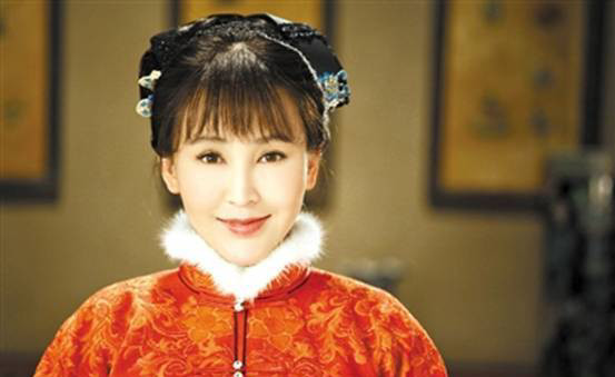 娘道:隆延宗和洪凤鸣大婚,全家欢天喜地,只有老祖宗眉头紧皱