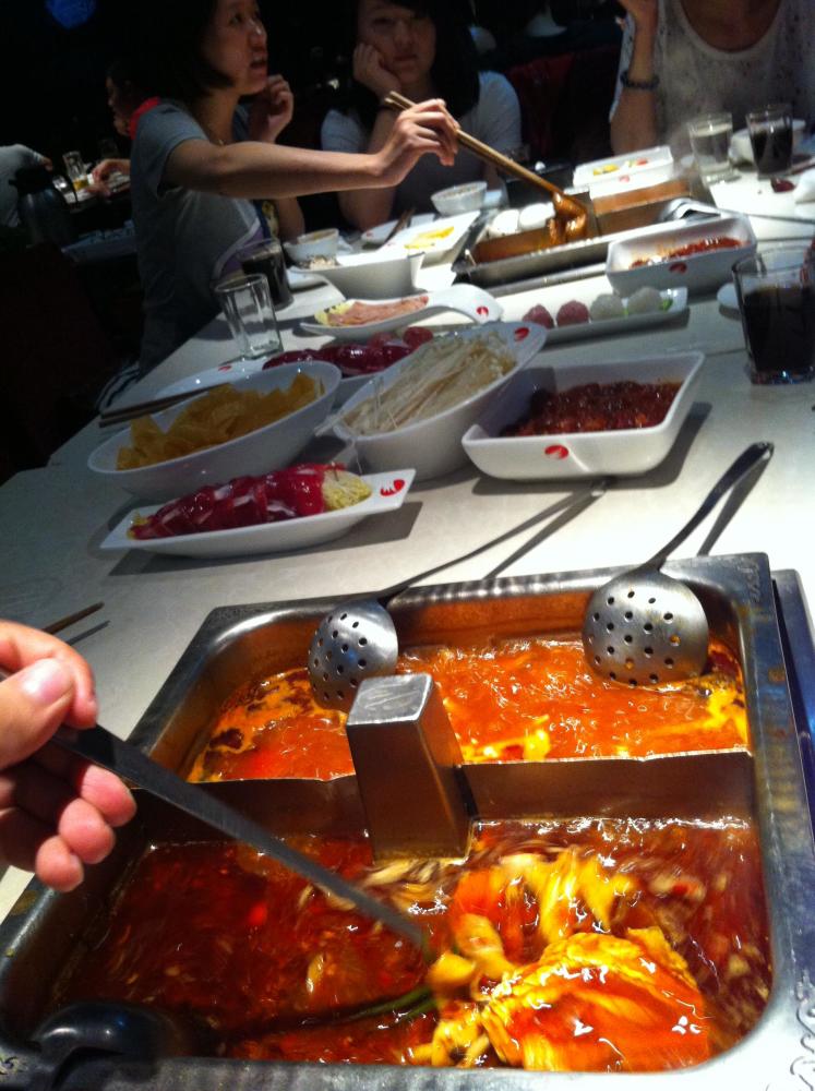 吃海底捞如何能插队吃饭?网友:比赛叠星星,服