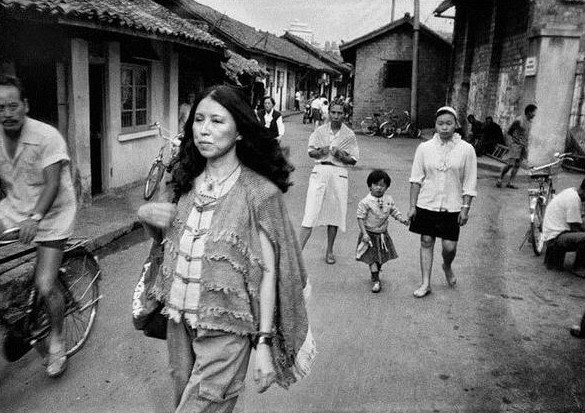 荷西之死,导致三毛自杀,但荷西竟然是三毛精