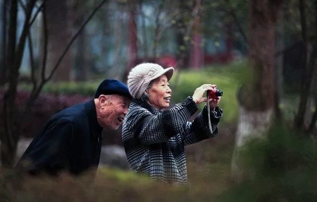 情人是上辈子的夫妻,夫妻是上辈子的