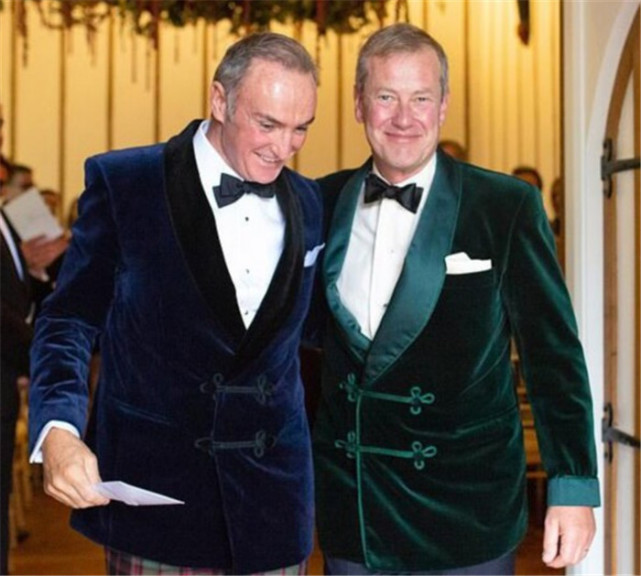 英国女王堂弟出嫁前妻现身英国史上首次别样的婚礼