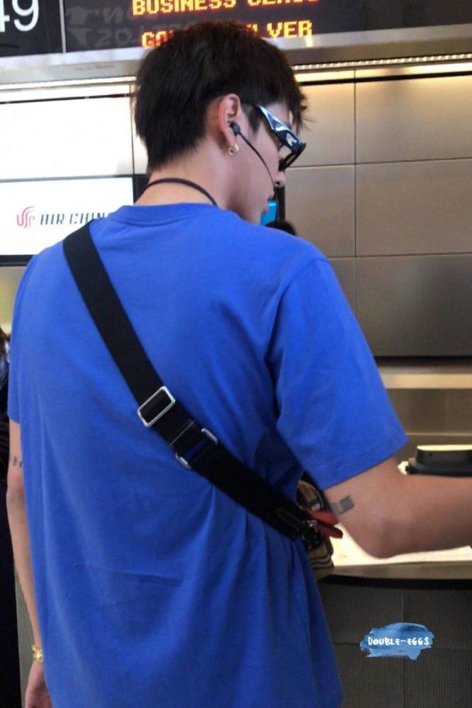 吴亦凡背影合集苏化鲵心