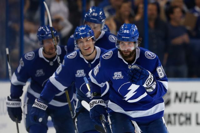 31in31坦帕湾闪电主力均长约留队闪电继续高歌猛进