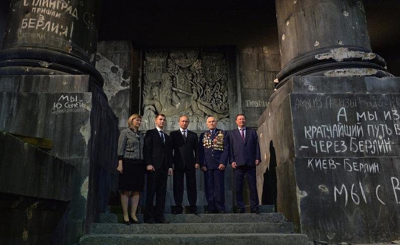 200万人包围90万,一场大型抓俘虏战役,阵亡率