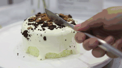 抖音爆款"泥石流"蛋糕来了,3秒爆浆!