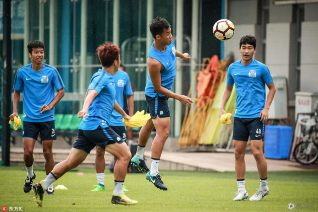 粤媒:富力虹口拿1分已算胜利 扎哈维经纪人赴