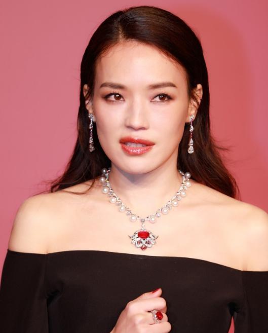 舒淇:美如冠玉,秀出青春娇美的气质!