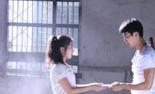 人到中年:见初恋是什么感觉呢?男人和女人的说