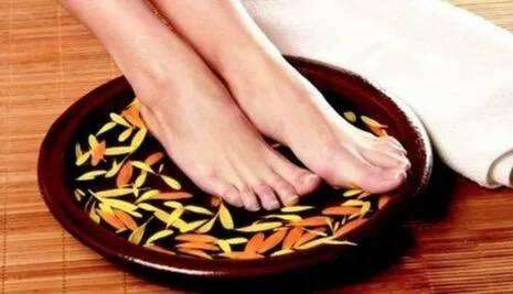 湿气是什么 引起湿气的原因是什么 排出五脏湿