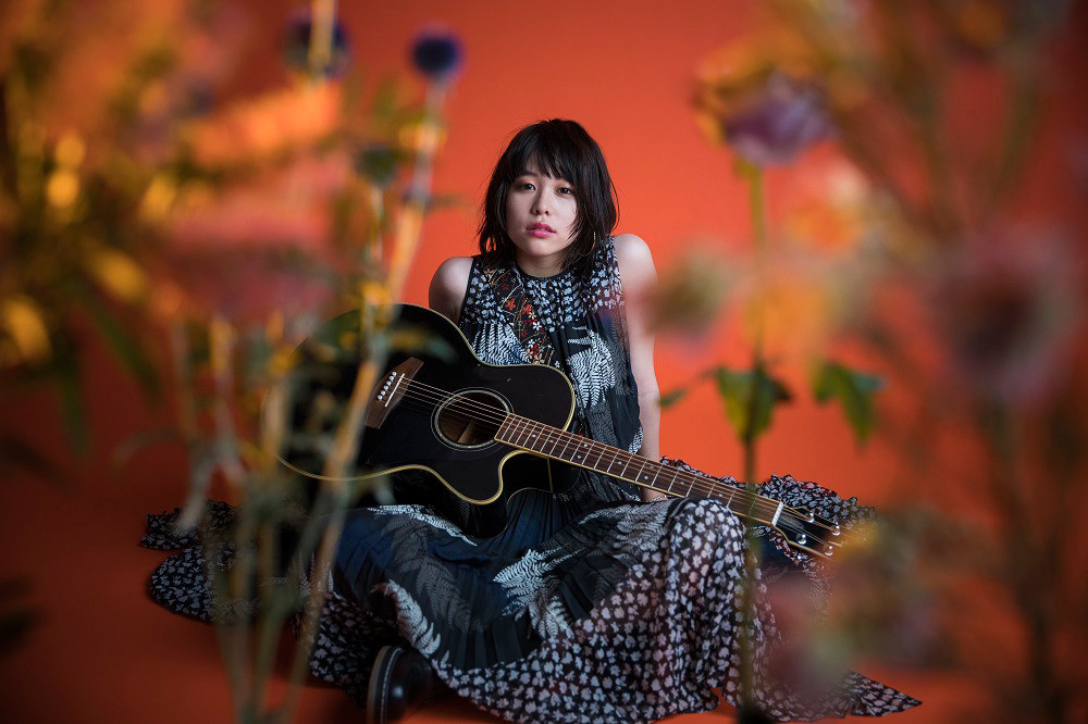 第5季动画的op和ed主题曲都将由年仅16岁的女歌手みゆなが演唱,op主题