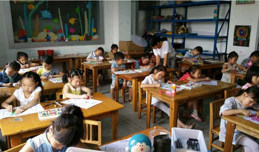 幼儿园老师被停职,只因家长无意间在朋友圈,发