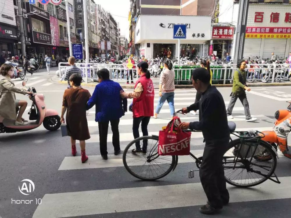 文明之花开遍金州大地,感受国庆中的安康迷人