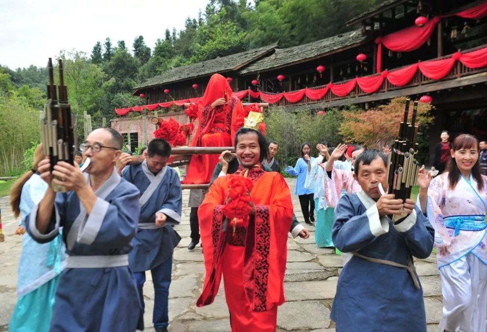 常德桃花源景區開啟民俗文化藝術周 國慶首日遊客量破萬