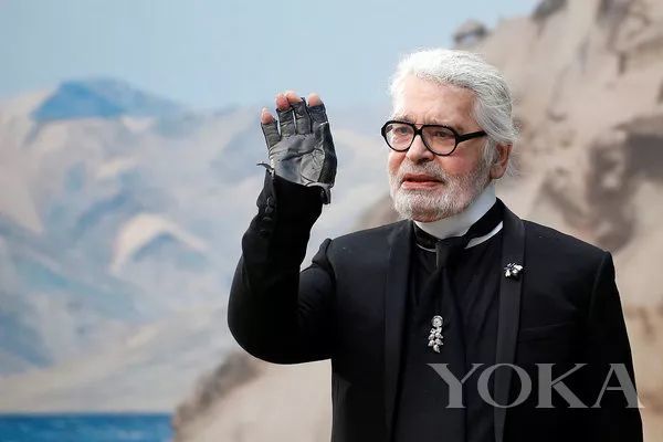 Chanel造海抢滩成功 冬天还没来就听到夏天的