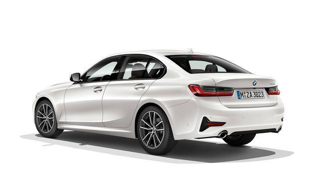 19款宝马3系!全新换代吊打奔驰C级,无人能敌!