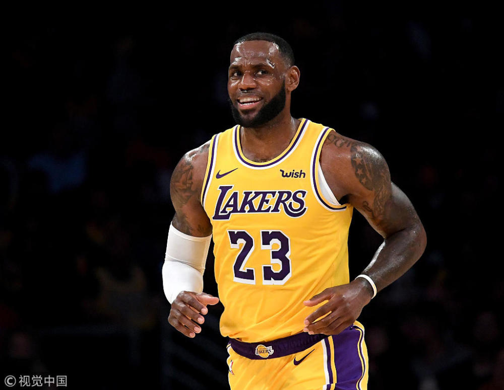 前方:詹皇湖人主场首秀都发生了啥?洛杉矶全城