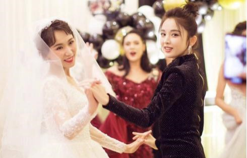 古力娜扎大秀舞蹈庆姐姐婚礼引惊声尖叫娜扎情感又成新焦点