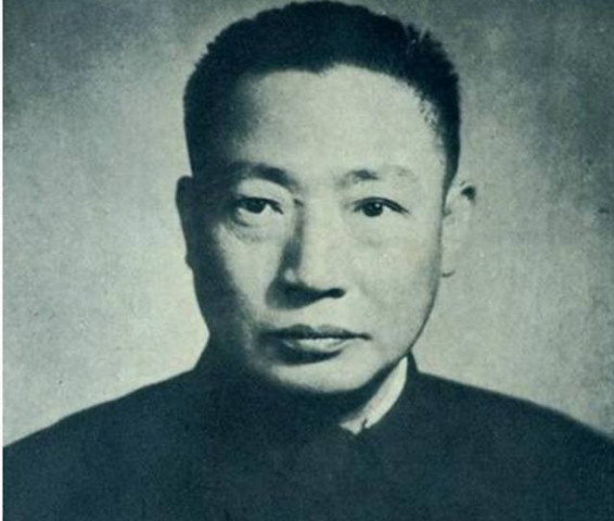 戴笠死后毛人凤防止后人鞭尸,竟这样处理墓穴