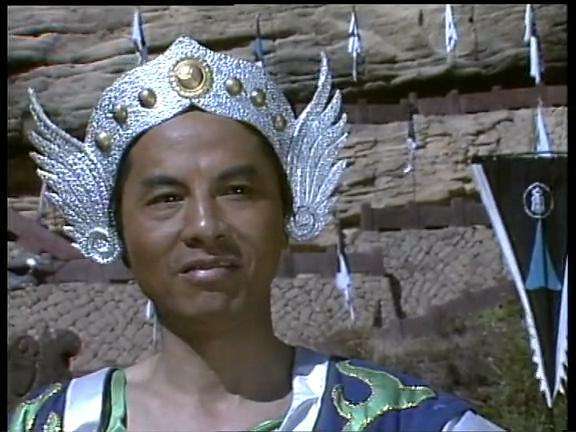 虽然洪锦自身能力一般,但是由于精通奇门遁甲之术,所以兵法韬略应该