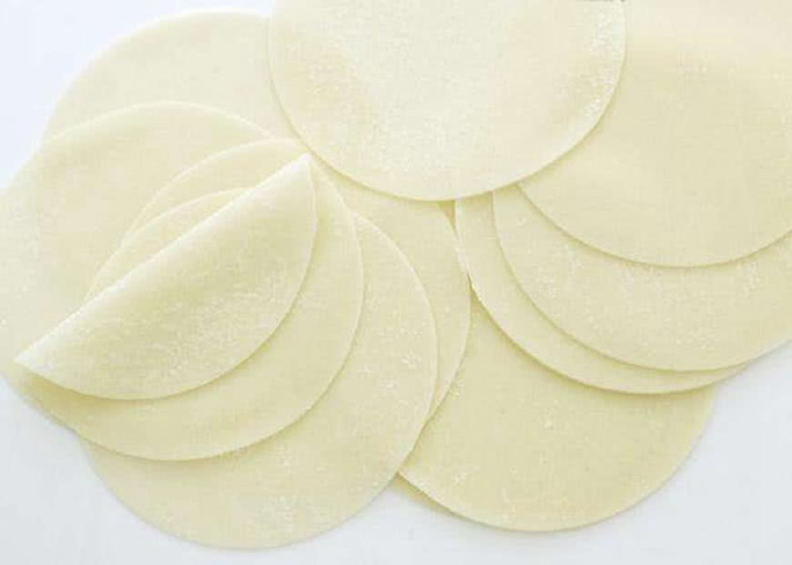 老厨娘说漏嘴:擀饺子皮别只加水,多加一点它