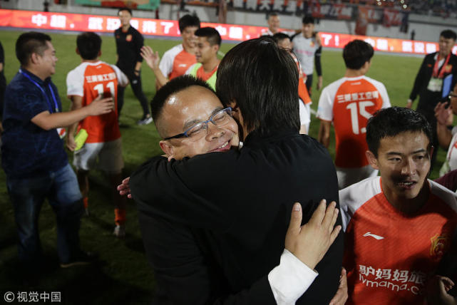 退赛风波曾让武汉足球跌入谷底 10年蛰伏冲超