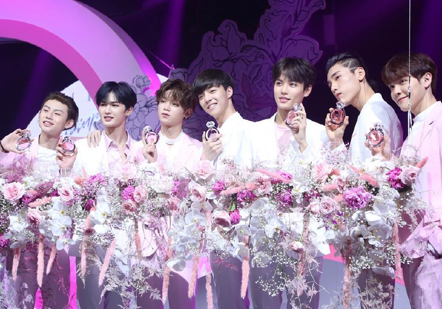 NPC团歌来袭,蔡徐坤连线朱正廷,新歌名字遭网