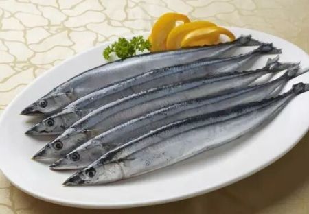 肝硬化门静脉高压,最好不要吃以下四种鱼:金枪鱼,沙丁鱼,秋刀鱼,青花