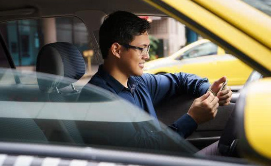 滴滴司机每天跑12小时能赚多少钱?很多人看完