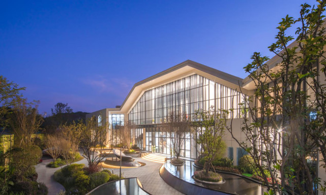 致敬印象派大师|中国铁建·西派时代成巴滨最热艺术打卡地