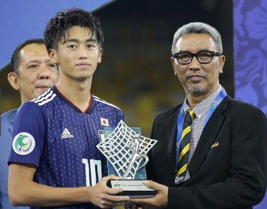 又一位孙兴慜?日本高二天才加冕亚少赛MVP 德
