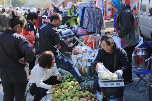 瀋陽:蒲河鎮大集市場繁榮 趕集人最多時達三,四萬