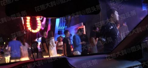 王岳伦|又被拍到这么亲密的画面？这次怎么跟老婆解释？