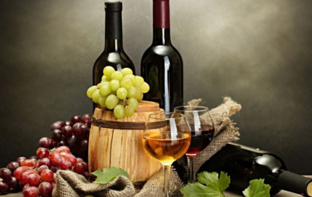 自己酿的葡萄酒放一年了还能喝吗?有什么依据