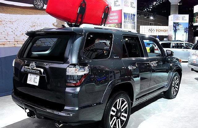 一款中大型suv丰田4runner!配自然吸气!5档变速!运动悬挂!