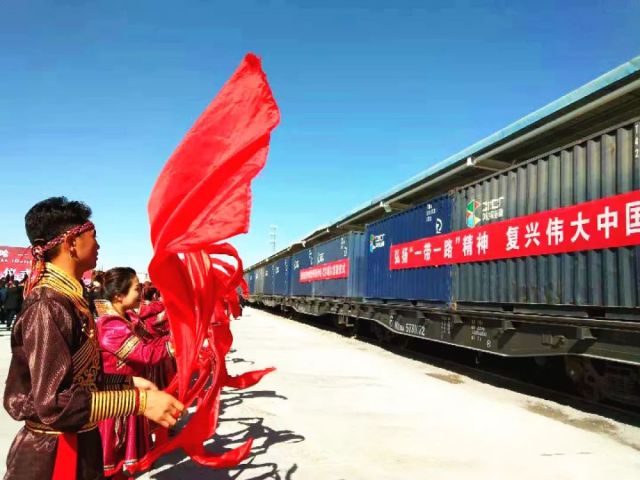 你知道几点钟的广深港高铁人最多吗?