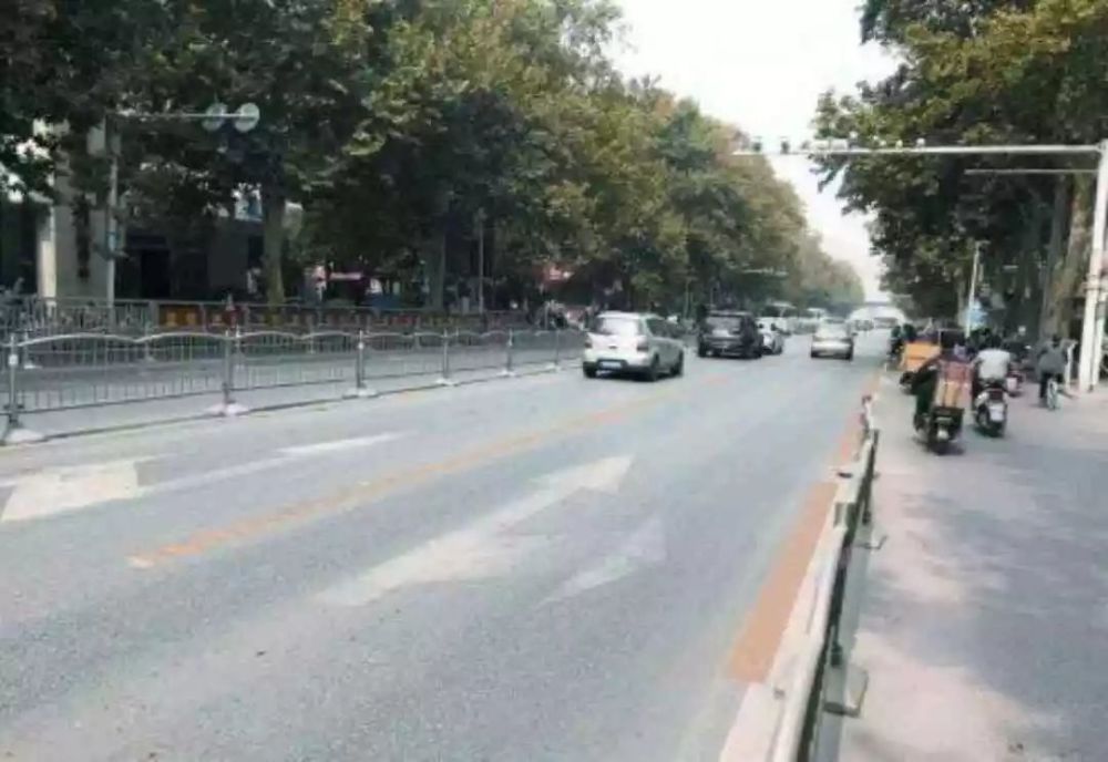 郑州全时段公交专用道公交专用,限时专用道如