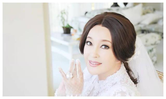 逃税女演员:毛阿敏·魏薇在名单上,她逃税2000万英镑,想逃到国外