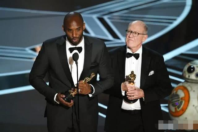 科比已退役2年,40岁他现在过得怎么样?效果比你想象中的更好