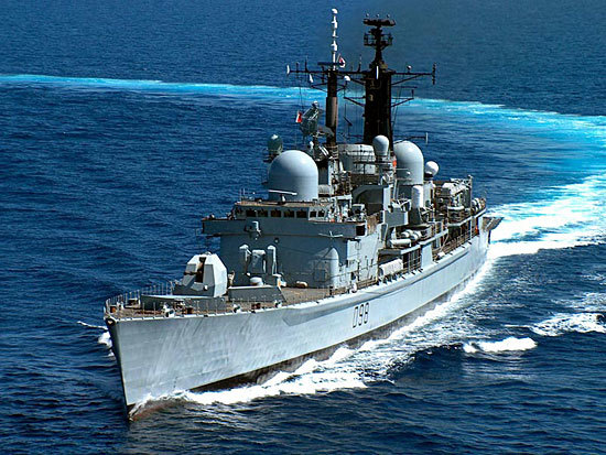 在日德兰海战当中英德双方都在关键的时刻派大批的驱逐舰上去拉烟幕