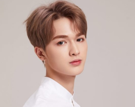 朱正廷被曝早有女朋友?女生微博晒出聊天记录