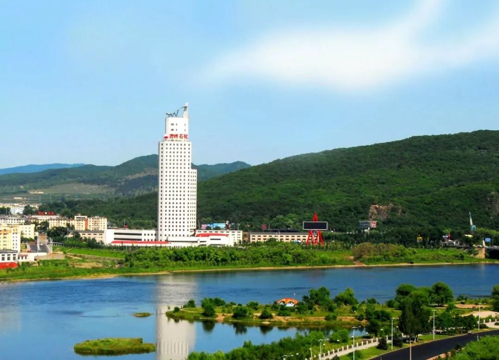 省市领导密集关注吉化,所为何事